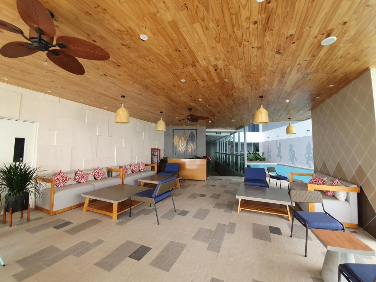Rollton Ocean View Apartment Нячанг Экстерьер фото