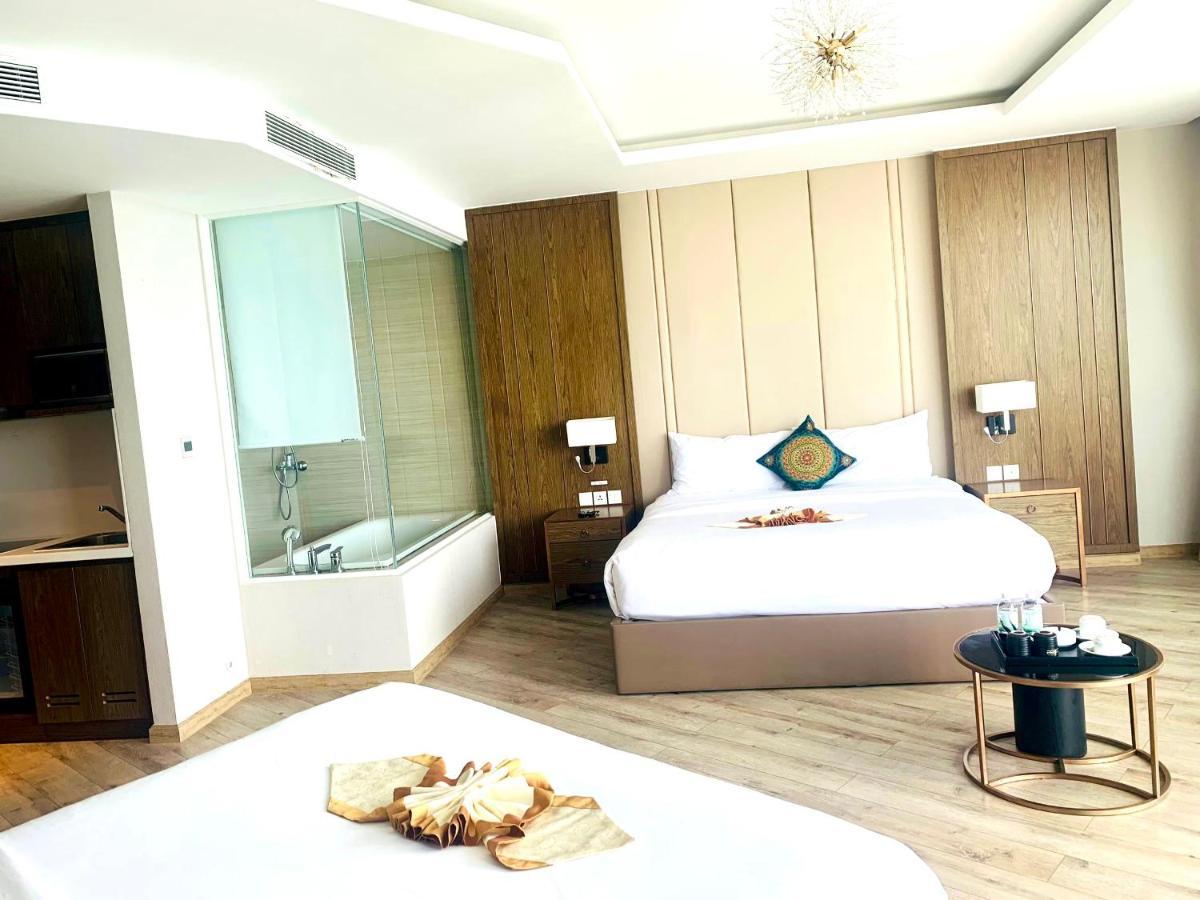 Rollton Ocean View Apartment Нячанг Экстерьер фото