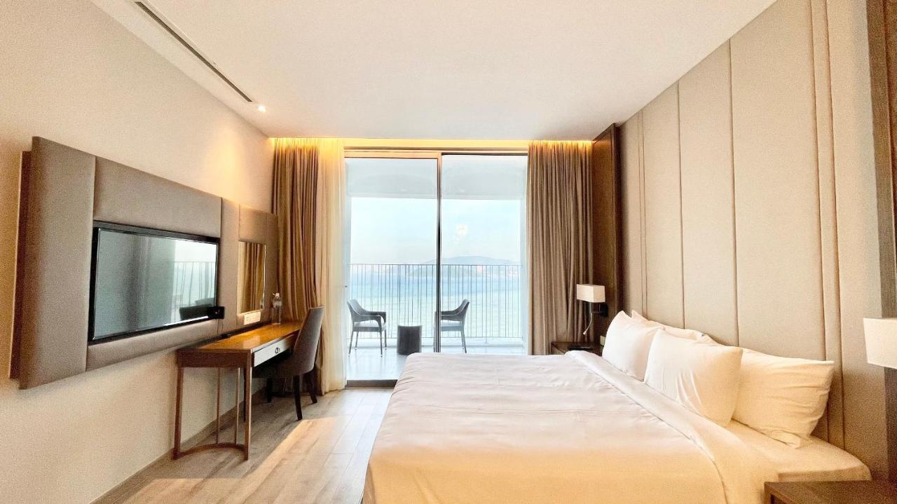 Rollton Ocean View Apartment Нячанг Экстерьер фото