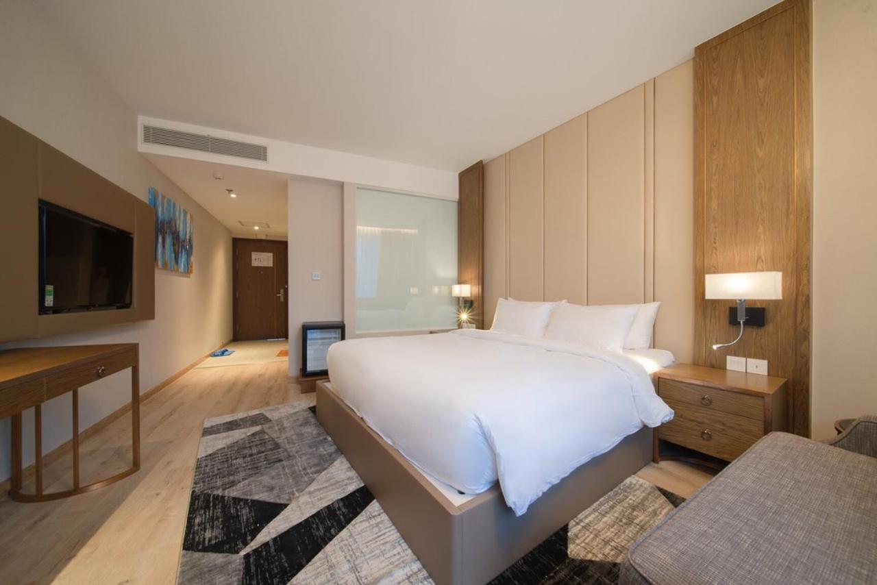 Rollton Ocean View Apartment Нячанг Экстерьер фото