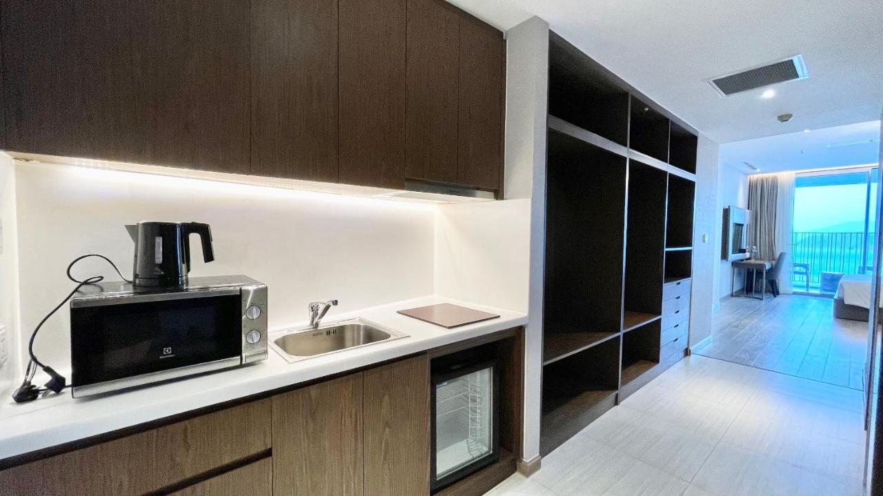 Rollton Ocean View Apartment Нячанг Экстерьер фото